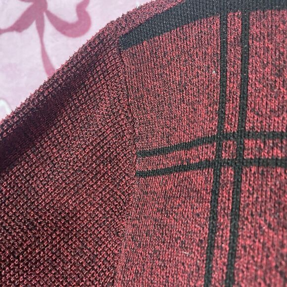La Chateau Red Squared Cozy Casual Sweater Size XL - Picture 7 of 7